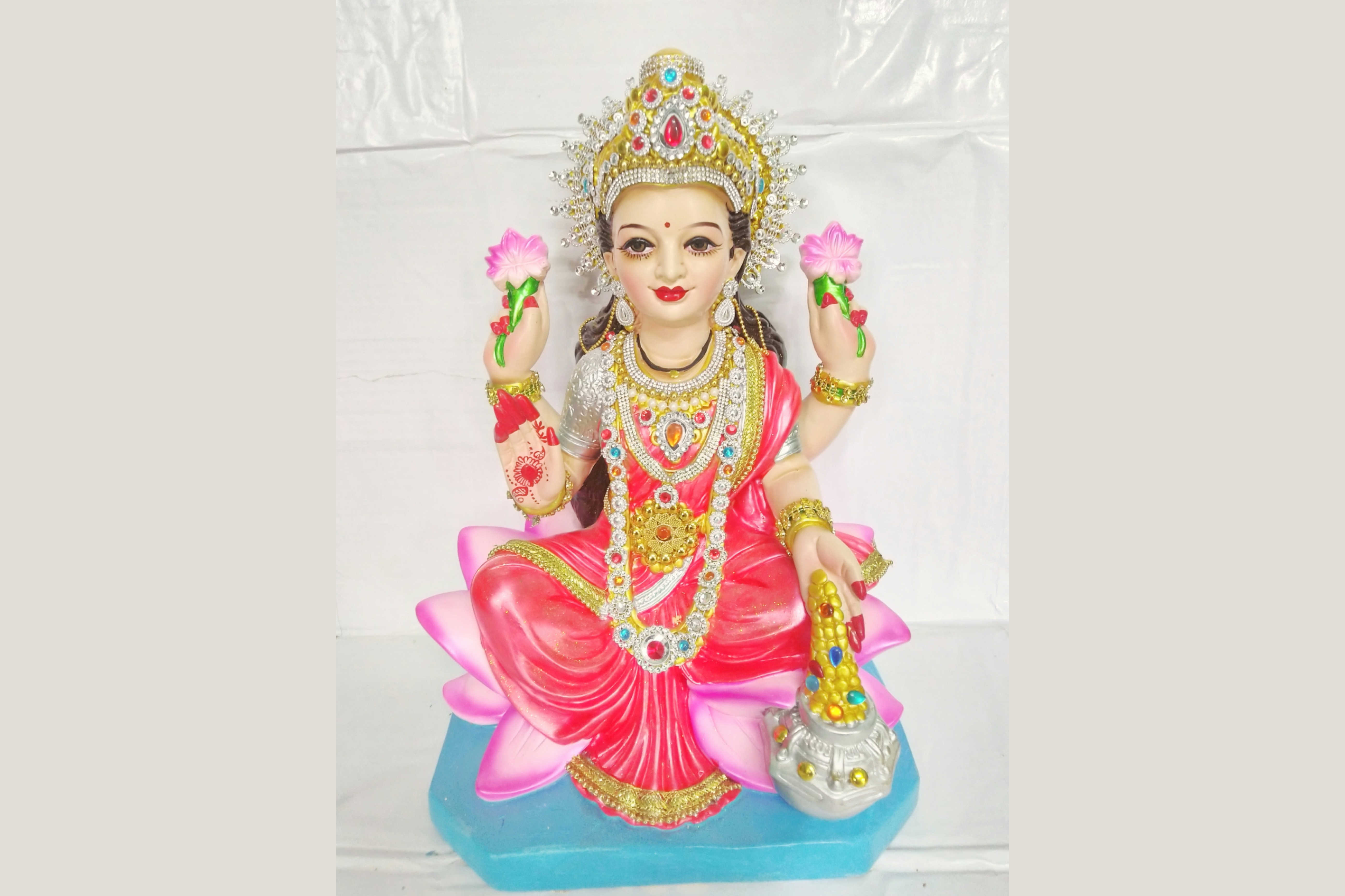 Laxmi Puja 2024: What Is the Auspicious Time for Worshipping Goddess Laxmi on Diwali?